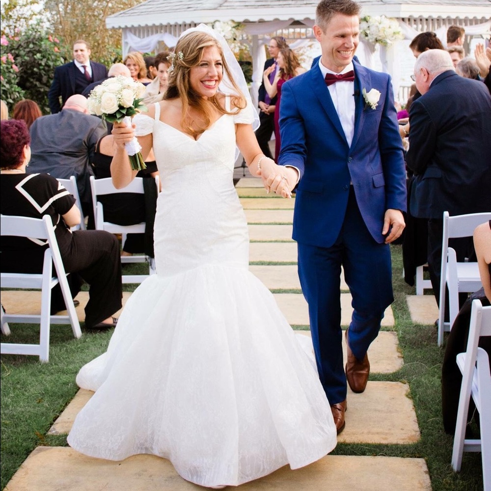 Wedding‎ dress